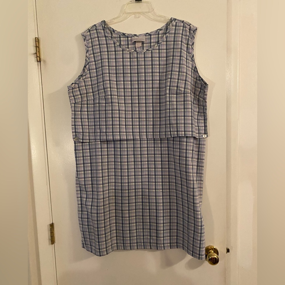 Motherwear nursing dress. Size XL.